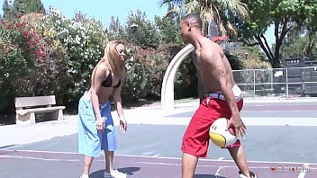 Ebony Whore Gets a BBC from a basketball Player